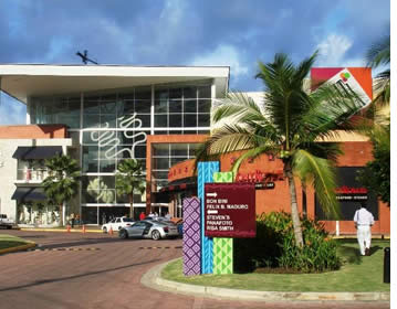 Multiplaza Mall in Panama City